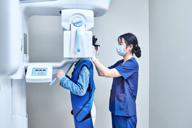 Best Emergency Dental Services for Seniors in Southwest Sandhill, TX